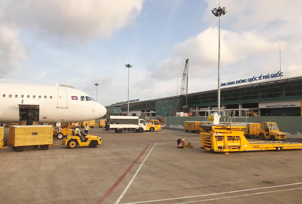 Sân bay quốt tế Phú Quốc đang nâng cấp  - 20170121113220-nang-cap-san-bay-phu-quoc - Sức Nóng Phú Quốc: Mơ Sánh Cùng Bali, Phuket