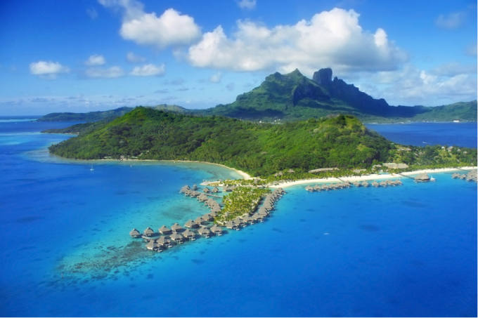 Đảo Bora Bora tại Pháp. Ảnh: Shutterstock  - 3a-8857-1648045828-5964-165183-4045-6152-1657274593 - Sun Group Kỳ Vọng Biến Hòn Thơm Thành Hòn Đảo Nổi Tiếng Thế Giới