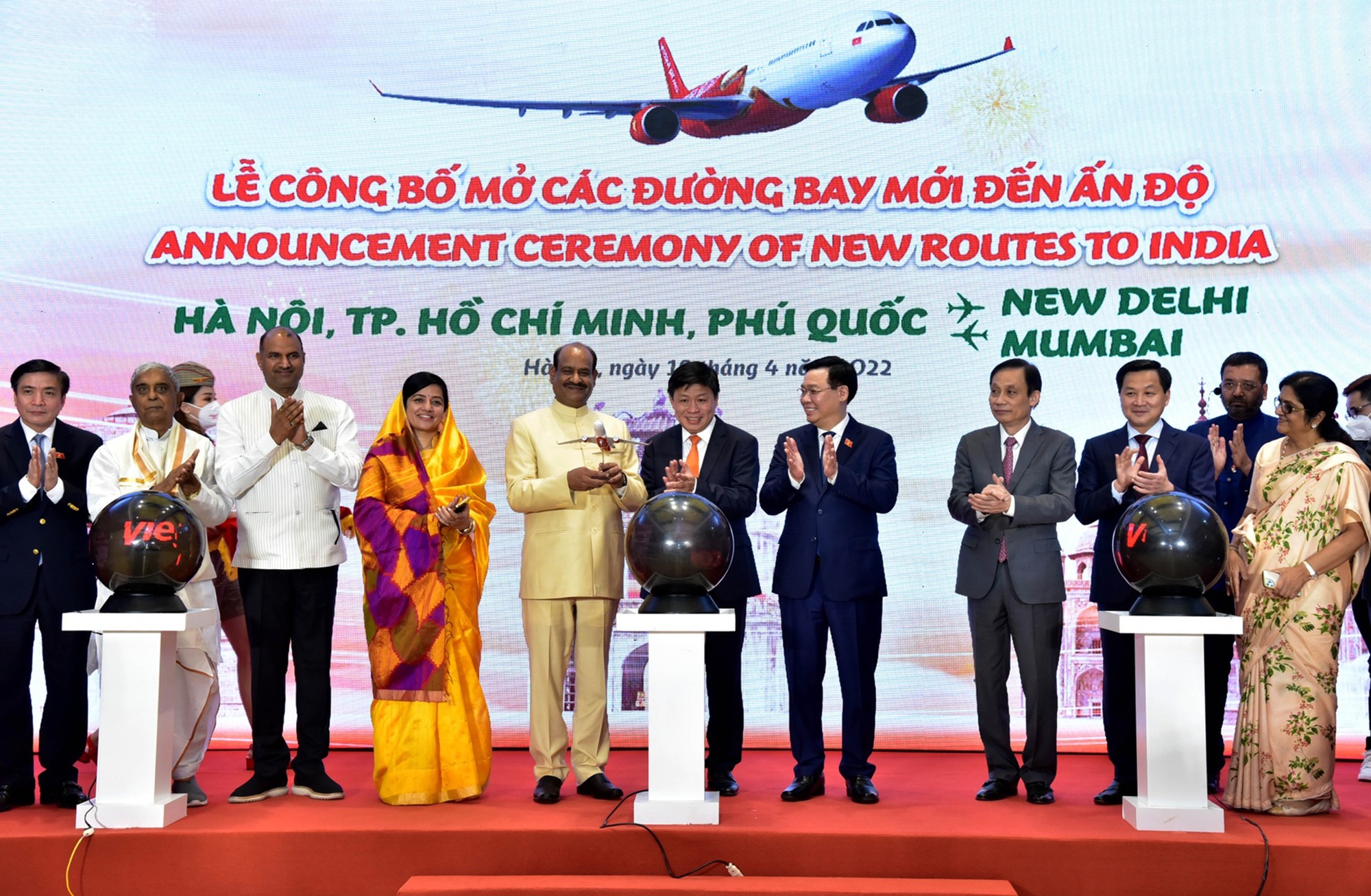 Vietjet tiên phong mở đường bay giữa Việt Nam và Ấn Độ với 17 đường bay.  - vietjet_2 - Vietjet Mang Thị Trường Ấn Độ 1,4 Tỷ Dân Đến Với Việt Nam