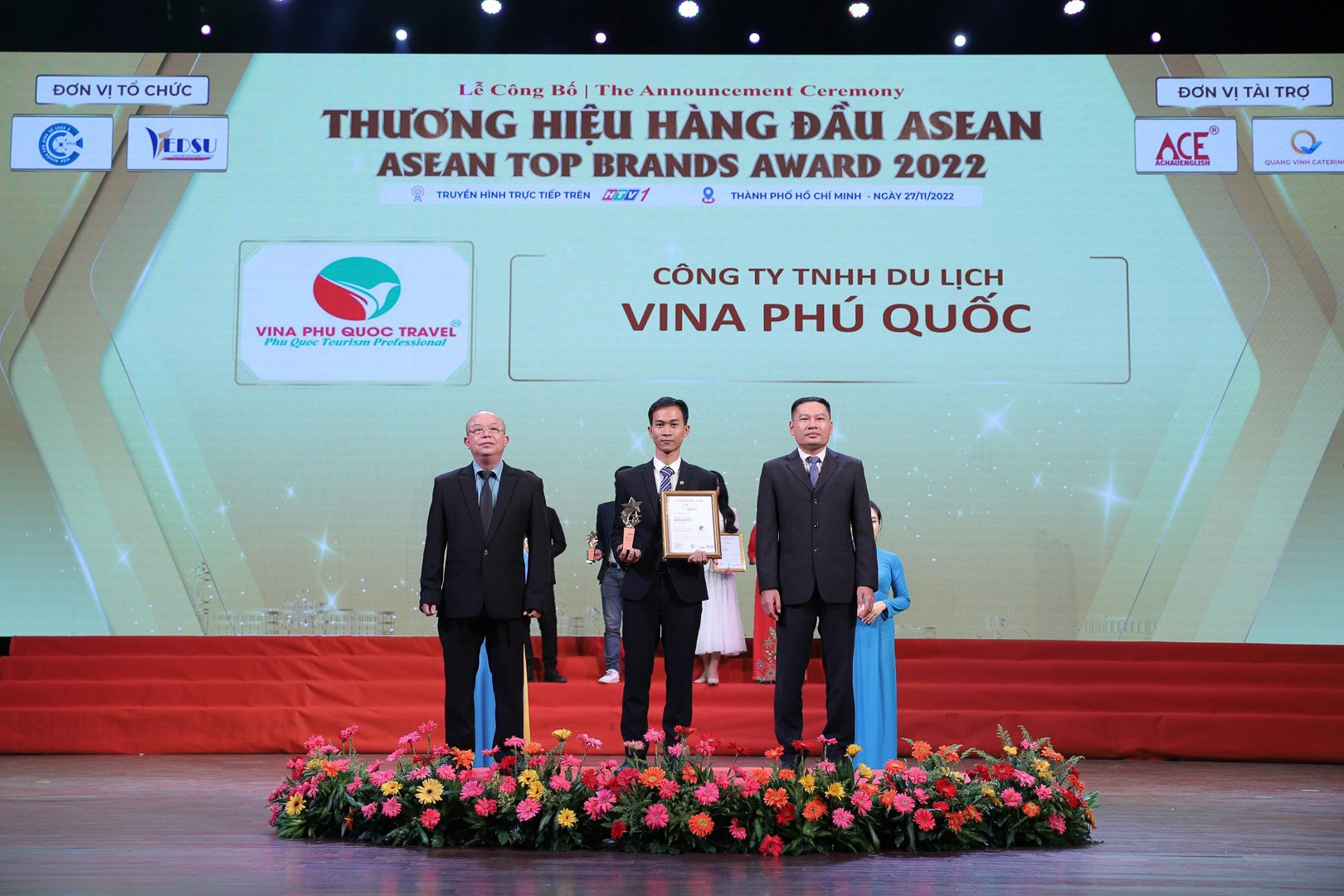 Công ty TNHH Du lịch Vina Phú Quốc (Vina Phú Quốc Travel) được vinh danh tại giải thưởng “Thương hiệu hàng đầu ASEAN 2022”  - z3917789873290-1-962 - Vina Phú Quốc Travel nhận danh hiệu Thương hiệu hàng đầu ASEAN 2022