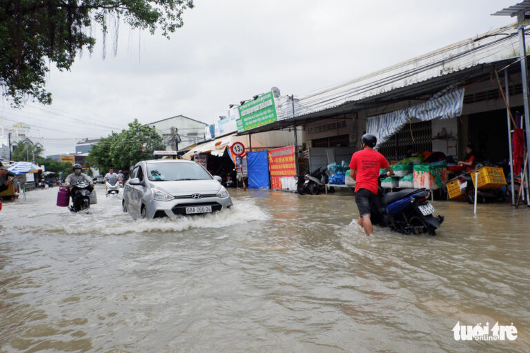 Phú Quốc nhiều nơi vẫn ngập sâu gần 2m dù mưa đã ngớt phú quốc nhiều nơi vẫn ngập sâu gần 2m dù mưa đã ngớt - ed8ab4547e59e031ad2659099d073cf5-768x512 - Phú Quốc nhiều nơi vẫn ngập sâu gần 2m dù mưa đã ngớt