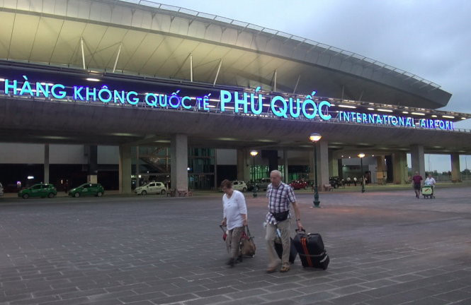 Phú Quốc – trục xuất 4 người nước ngoài dùng hộ chiếu giả vào Việt Nam phú quốc - Cảng-hàng-không-quốc-tế-Phú-Quốc - Phú Quốc &#8211; trục xuất 4 người nước ngoài dùng hộ chiếu giả vào Việt Nam