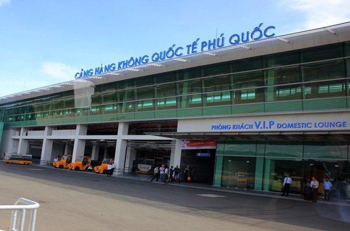 Bộ trưởng cho rằng, sân bay Phú Quốc cần thiết phải điều chỉnh lại quy hoạch để có thêm đường băng số 2 và nhà ga hành khách mới.