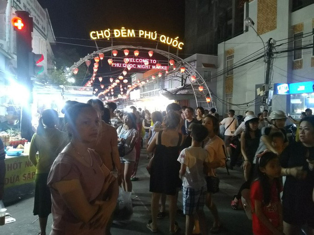 Tối nay, chợ đêm Phú Quốc đón tin rất vui  - 0a4c628f7d4f3a95f43da1254649651f - Tối nay, chợ đêm Phú Quốc đón tin rất vui