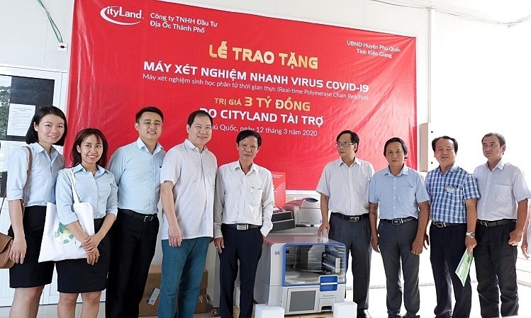 CityLand tặng máy xét nghiệm virus nCoV cho Phú Quốc  - CityLand-tang-may-xet-nghiem-virus-nCoV-cho-Phu-Quoc - CityLand tặng máy xét nghiệm virus nCoV cho Phú Quốc