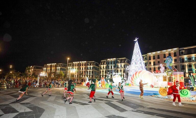Sun Group tổ chức tiệc Giáng sinh ấn tượng tại Nam Phú Quốc  - sun-group-to-chuc-tiec-giang-sinh-an-tuong-tai-nam-phu-quoc_5fe5ad35a9630-768x461 - Sun Group tổ chức tiệc Giáng sinh ấn tượng tại Nam Phú Quốc