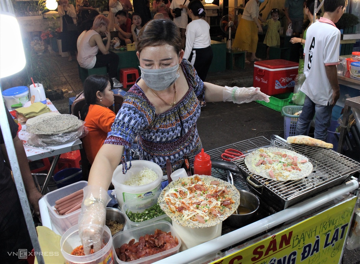 - WikiLand  - cho-dem-phu-quoc-12-jpg-1619505264 - Thiên đường ẩm thực trong chợ đêm lớn nhất Phú Quốc