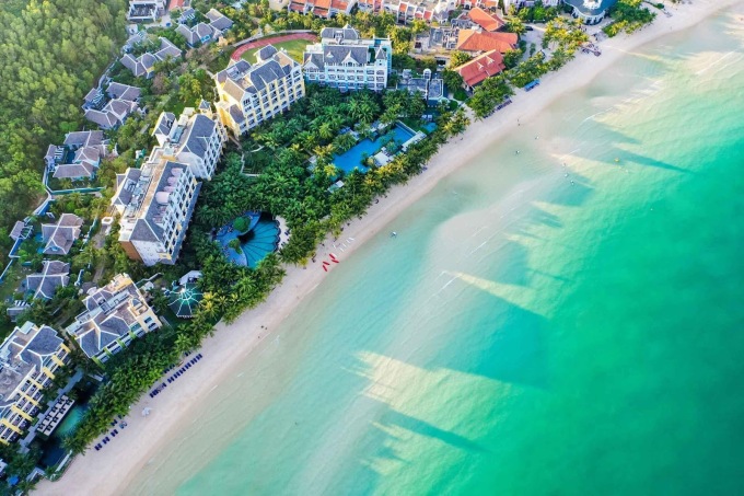 Khu nghỉ dưỡng JW Marriott Phu Quoc Emerald Bay. - WikiLand  - image001-2346-1636615341 - Nam Phú Quốc theo &#8216;chân&#8217; các điểm đến hàng đầu thế giới