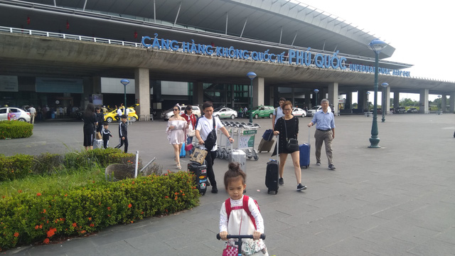 Tỷ phú Johnathan Hạnh Nguyễn muốn đầu tư nâng cấp sân bay Phú Quốc - Ảnh 1. - WikiLand  - phuquoc-1647420976126340214968 - Tỷ phú Johnathan Hạnh Nguyễn muốn đầu tư nâng cấp sân bay Phú Quốc